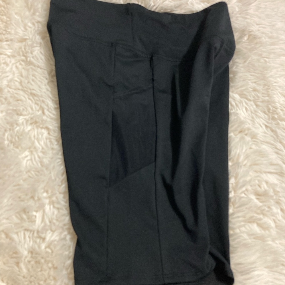 Speedo Women's Black Bike Shorts - Picture 4 of 5